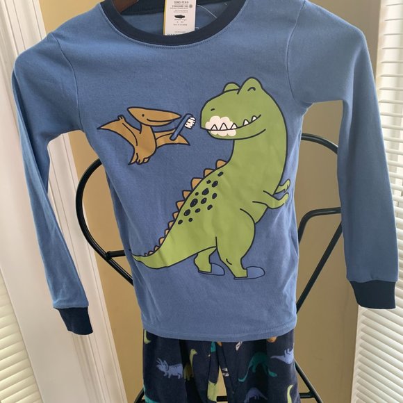 NWT, CARTER'S BOYS FLEECE PJs - Picture 3 of 15